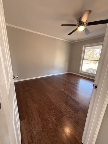 11065 New cut off, Bon Aqua, TN 37025