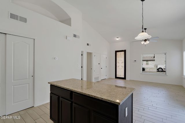 533 Paseo Modesto Drive, Horizon City, TX 79928