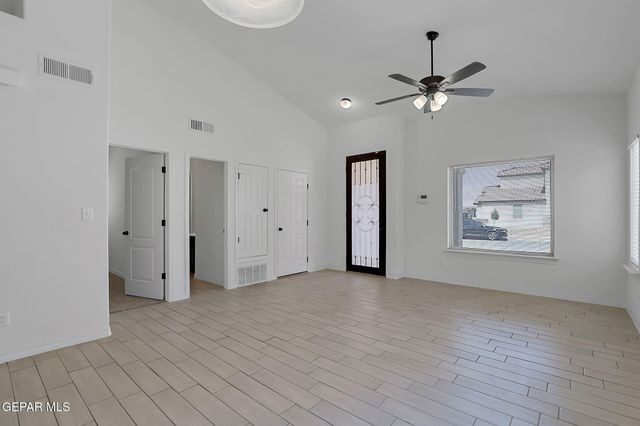 533 Paseo Modesto Drive, Horizon City, TX 79928
