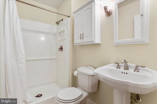 165 STANFORD RD, Hagerstown, MD 21742