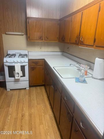 9 Willow Street D, Toms River, NJ 08757