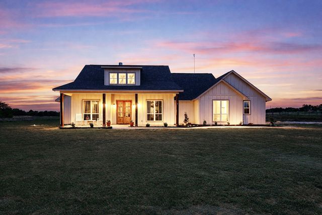 4656 County Road 1040, Celeste, TX 75423