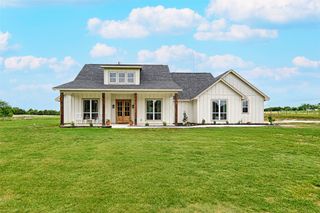 4656 County Road 1040, Celeste, TX 75423