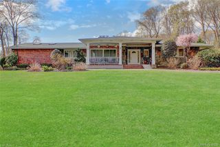 36 Landview Drive, Dix Hills, NY 11746