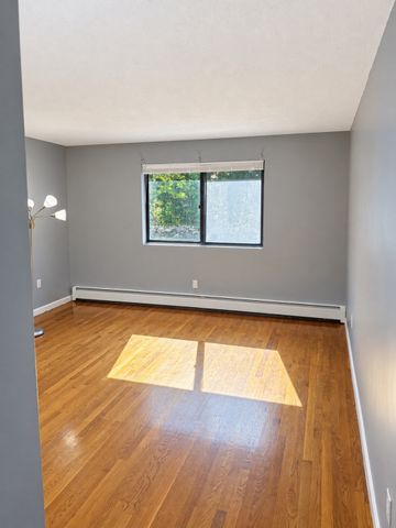 458-460 Eastern Ave 15, Lynn, MA 01902