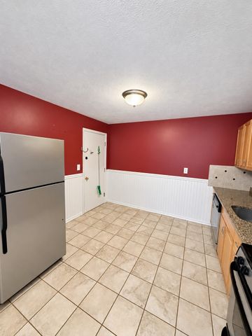 458-460 Eastern Ave 15, Lynn, MA 01902