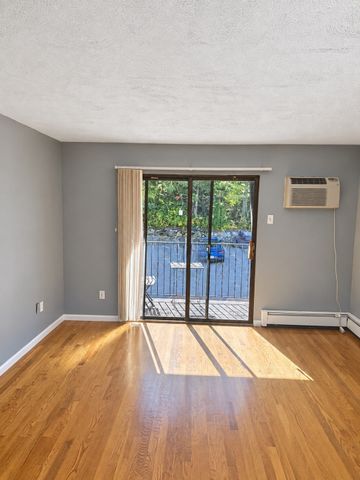 458-460 Eastern Ave 15, Lynn, MA 01902