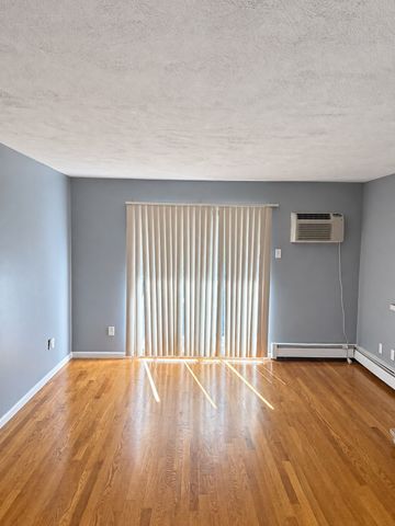 458-460 Eastern Ave 15, Lynn, MA 01902