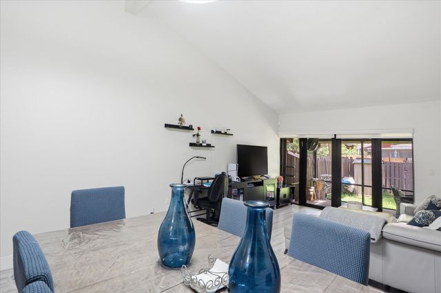 3414 Freedom Drive, Hollywood, FL 33021