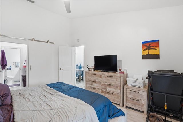 3414 Freedom Drive, Hollywood, FL 33021