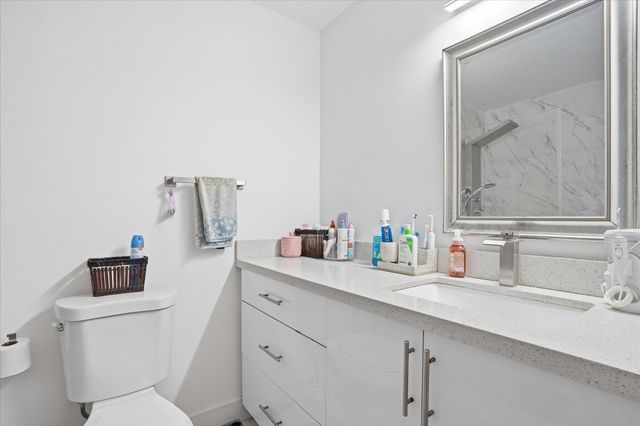 3414 Freedom Drive, Hollywood, FL 33021