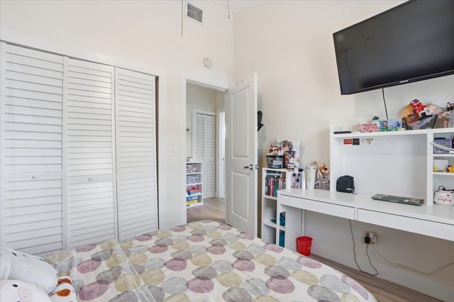 3414 Freedom Drive, Hollywood, FL 33021