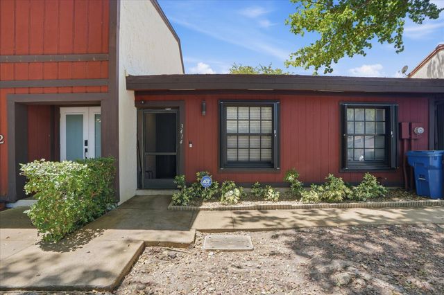 3414 Freedom Drive, Hollywood, FL 33021