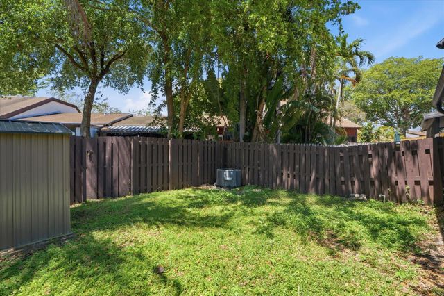 3414 Freedom Drive, Hollywood, FL 33021