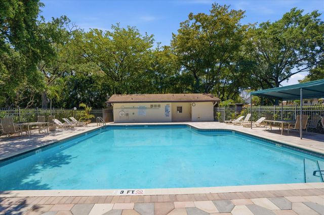 3414 Freedom Drive, Hollywood, FL 33021