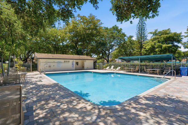 3414 Freedom Drive, Hollywood, FL 33021