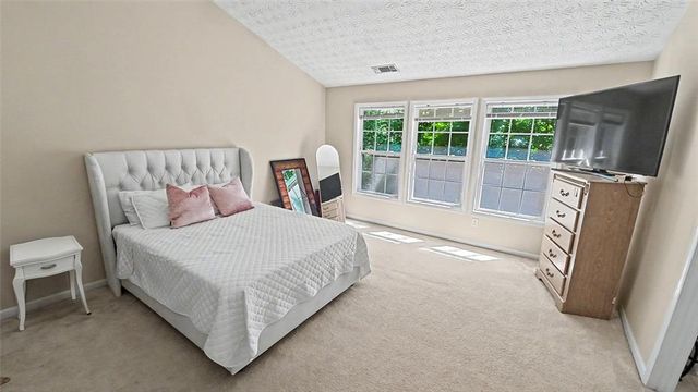 6699 Island Pointe Drive, Buford, GA 30518