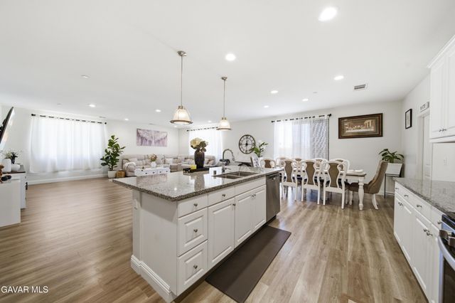 4323 W Ivesbrook Street, Lancaster, CA 93536