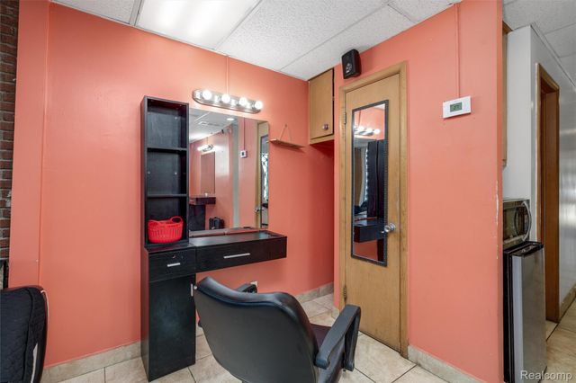 11223 E 7 Mile Road, Detroit, MI 48234