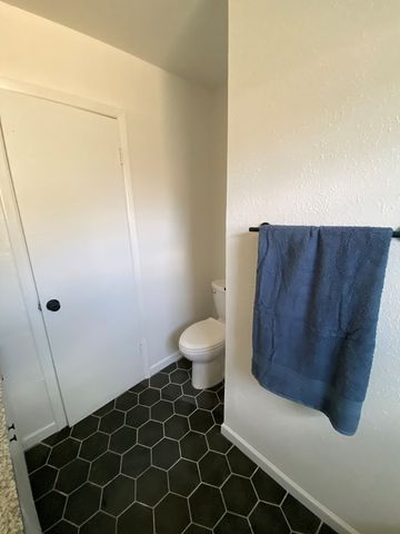 3227 Dengar Ave, Midland, TX 79705