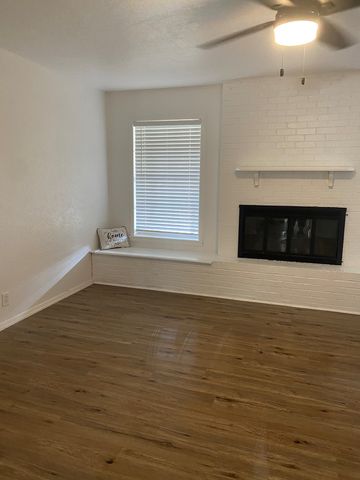 3227 Dengar Ave, Midland, TX 79705