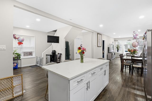 4951 W Concord Place, Chicago, IL 60639