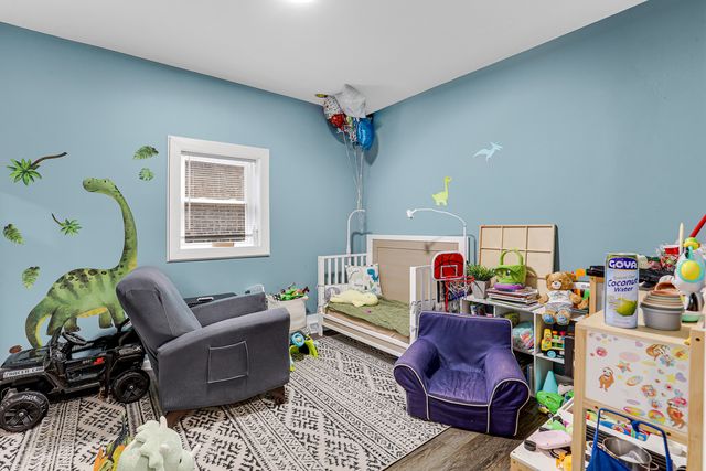 4951 W Concord Place, Chicago, IL 60639