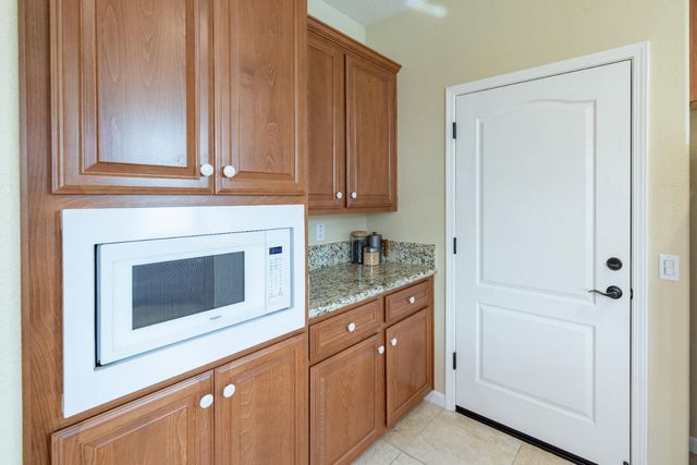 1376 Volonne Dr, Roseville, CA 95747