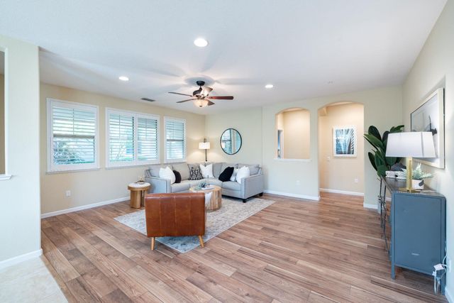 1376 Volonne Dr, Roseville, CA 95747