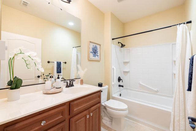 1376 Volonne Dr, Roseville, CA 95747