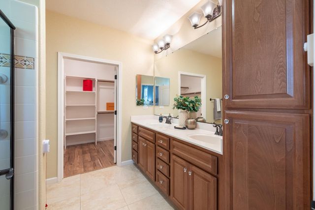 1376 Volonne Dr, Roseville, CA 95747