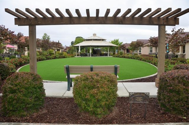 1376 Volonne Dr, Roseville, CA 95747