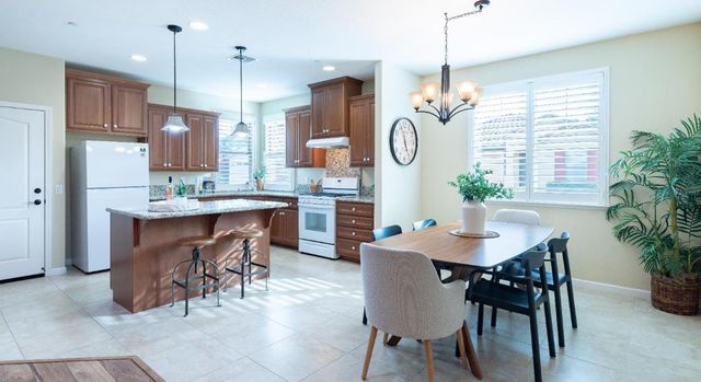 1376 Volonne Dr, Roseville, CA 95747