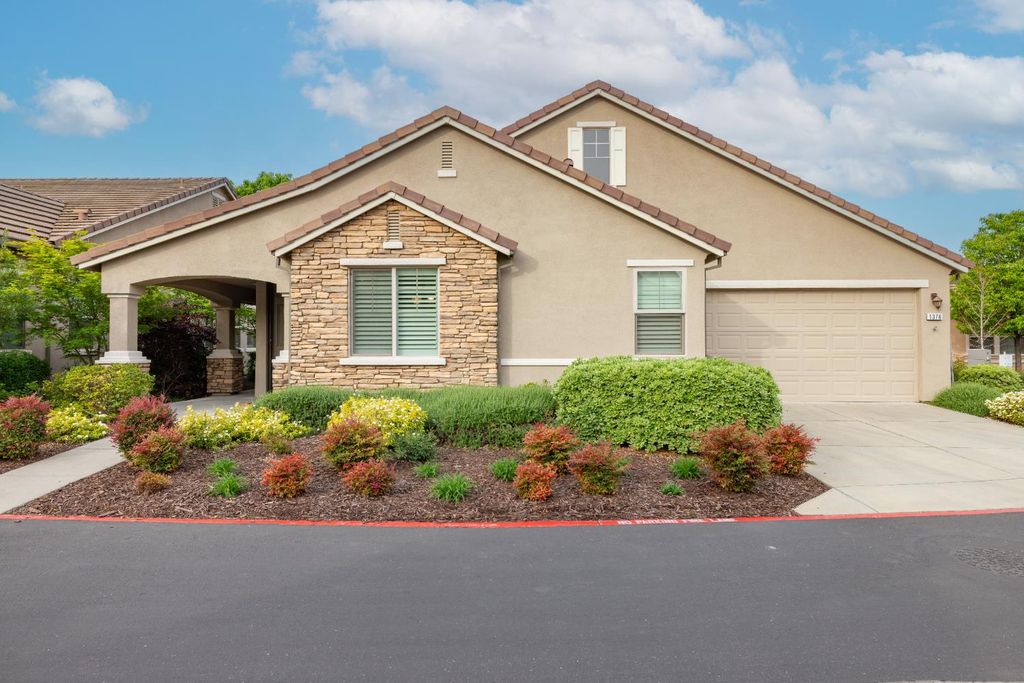 1376 Volonne Dr, Roseville, CA 95747