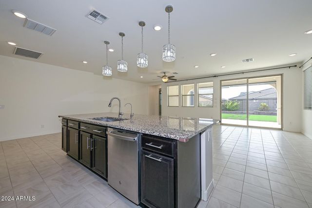 7433 W Maya, Peoria, AZ 85383