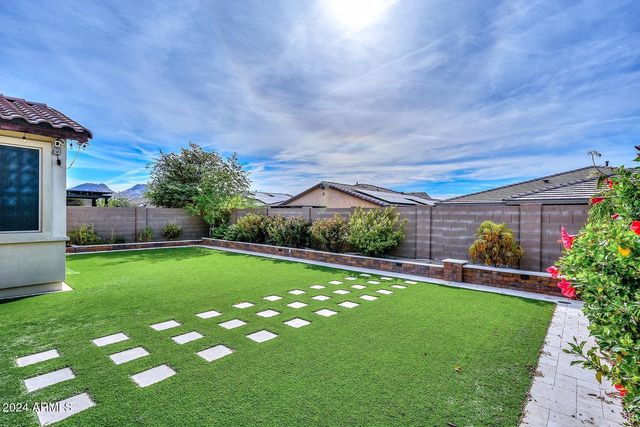 7433 W Maya, Peoria, AZ 85383