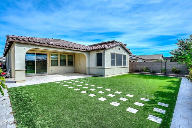 7433 W Maya, Peoria, AZ 85383