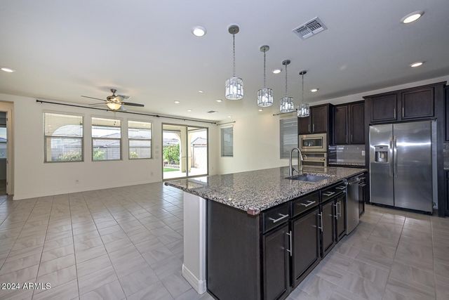 7433 W Maya, Peoria, AZ 85383