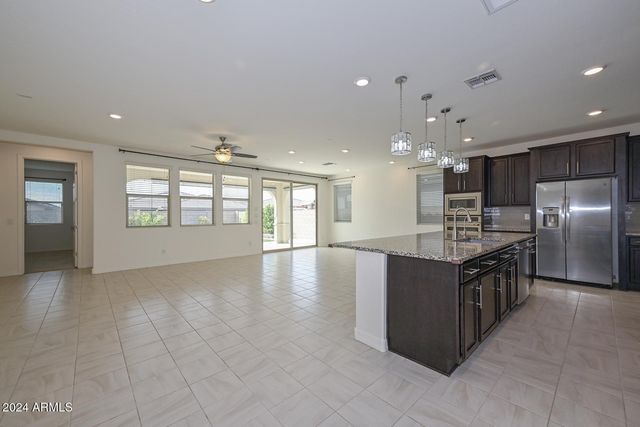 7433 W Maya, Peoria, AZ 85383