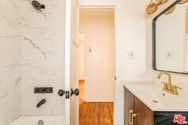 4332 Alla Road, Los Angeles, CA 90066