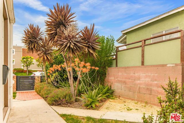 4332 Alla Road, Los Angeles, CA 90066