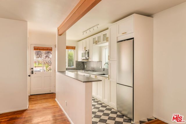 4332 Alla Road, Los Angeles, CA 90066