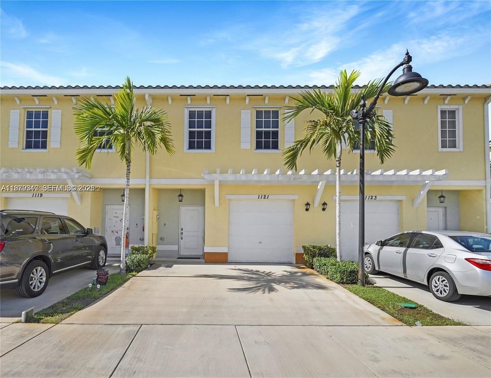 1121 NW 41st Lane, Lauderhill, FL 33313