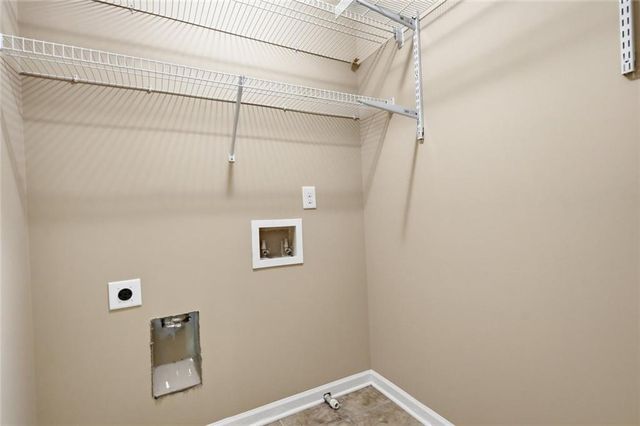 3475 Golfe Links Drive, Snellville, GA 30039