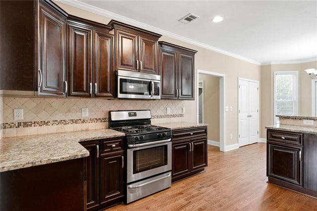 3475 Golfe Links Drive, Snellville, GA 30039