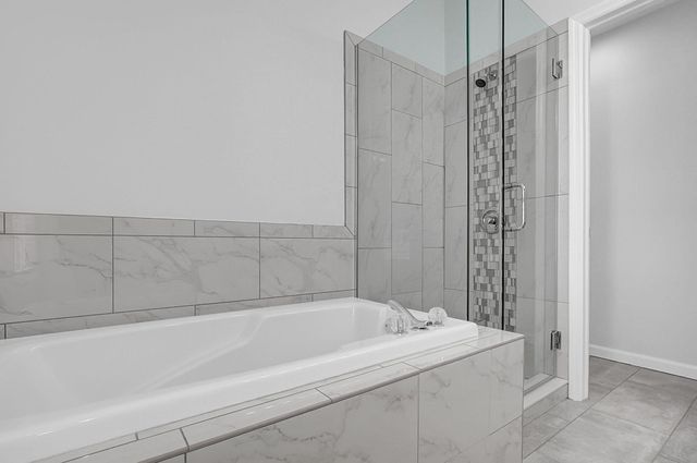 2571 Rustling Oak Boulevard, Hilliard, OH 43026