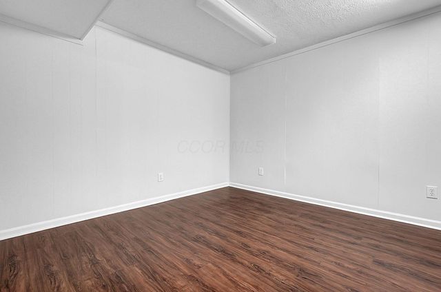 2571 Rustling Oak Boulevard, Hilliard, OH 43026