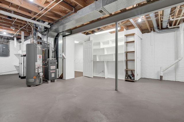 2571 Rustling Oak Boulevard, Hilliard, OH 43026