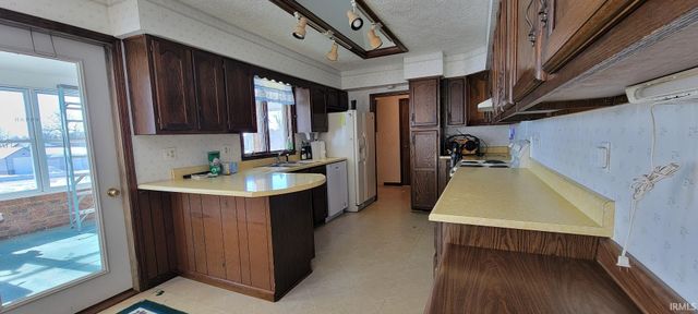 540 W Hastings Street, Montgomery, IN 47558