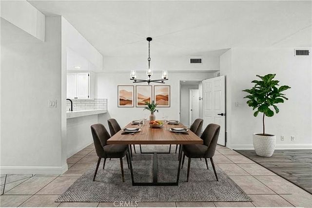 1630 S Bentley Avenue 103, Los Angeles, CA 90025